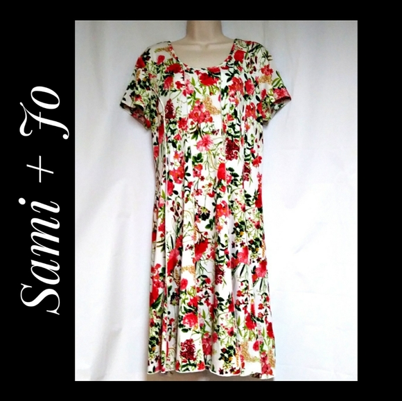 Sami & Jo Multi-Gore Fit & Flare Floral Dr…